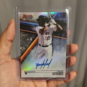 Topps Yordan Alvarez Refractor Card